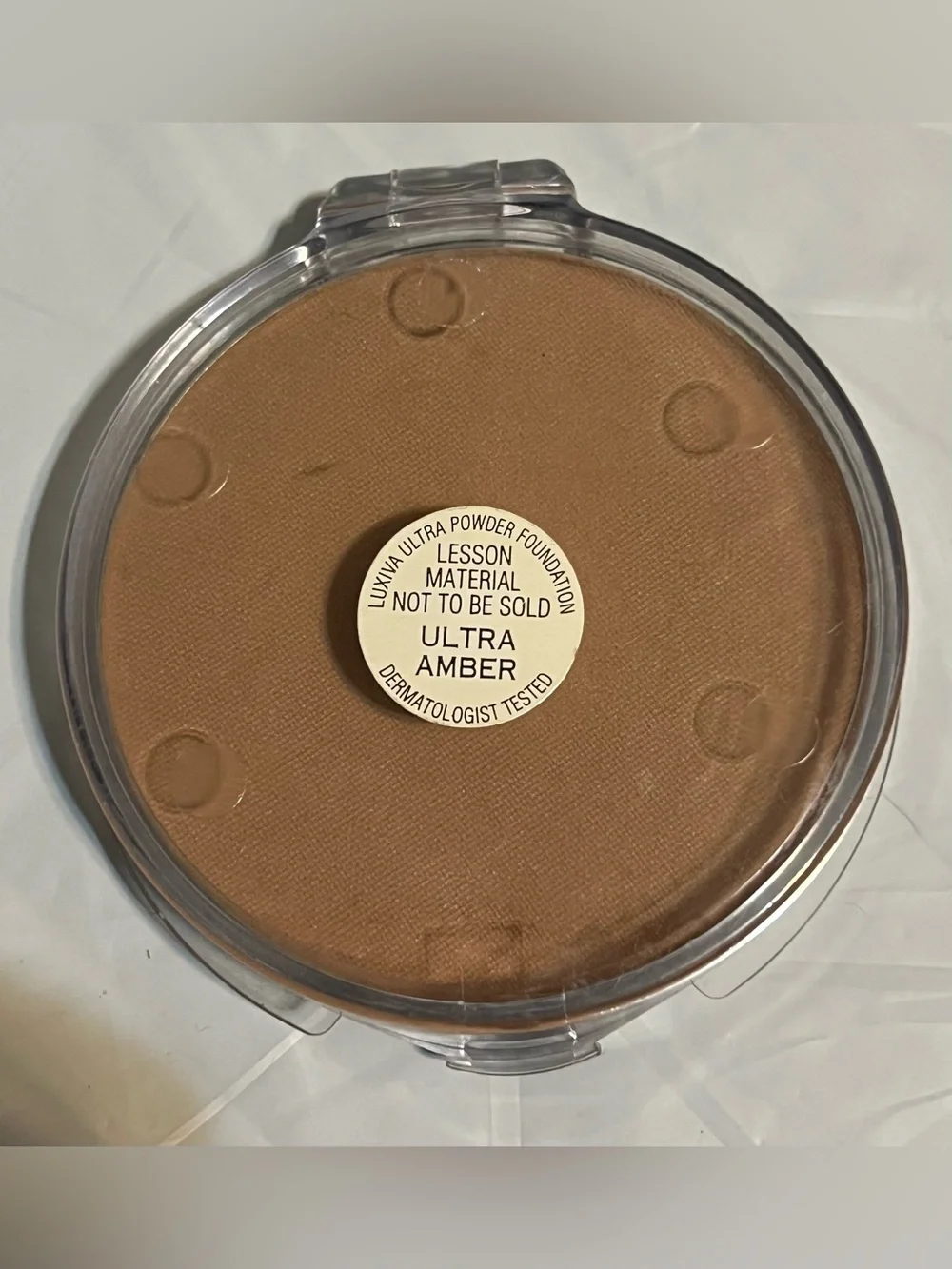 Merle Norman Luxiva Ultra Powder Foundation Ultra Amber
